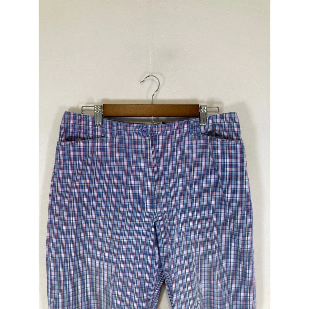 Liz Claiborne embrace cheerful